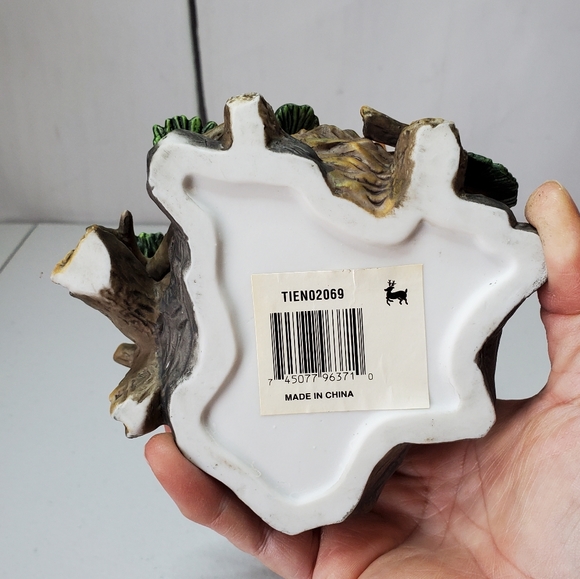 *SOLD* Ceramic Bald Eagle & Eaglets Nesting Statue - Picture 6 of 12